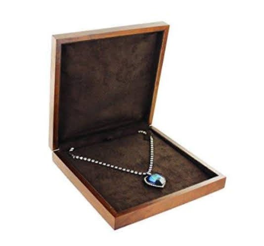 Chain & Pendant Box